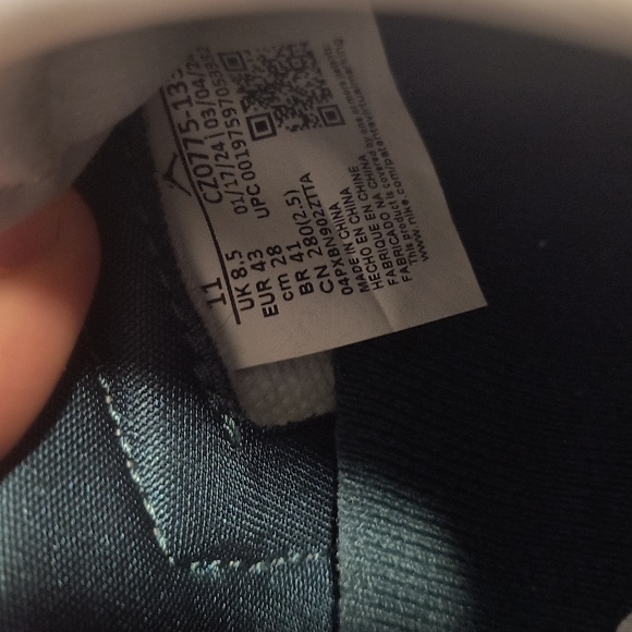 Air Jordan 1 Low OG Oxidized Green Size 11 Wmns/ Mens 9.5 - Picture 7 of 11